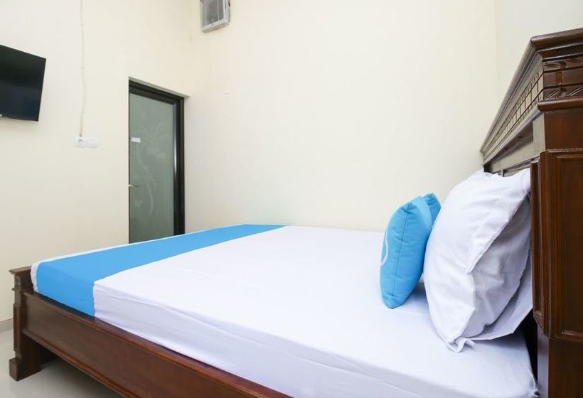فندق Airy Lowokwaru Kedawung Lima 25j Malang