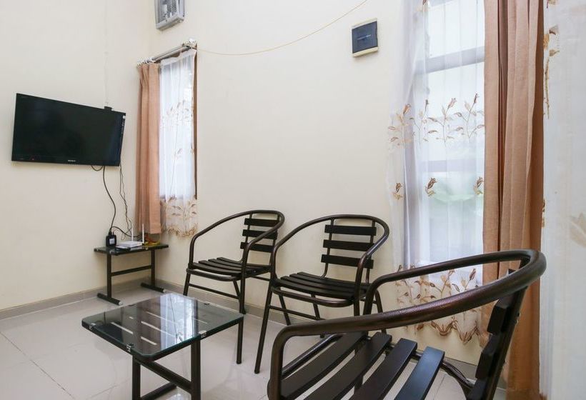 فندق Airy Lowokwaru Kedawung Lima 25j Malang