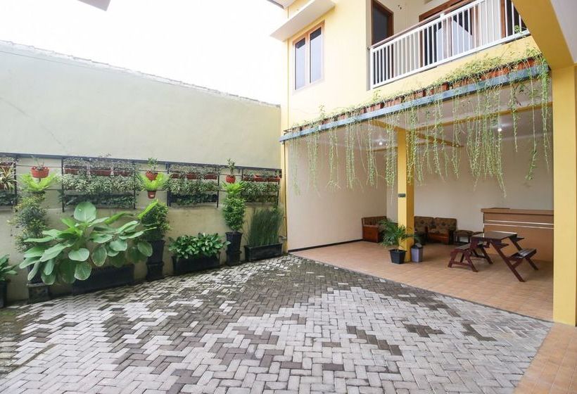 فندق Airy Lowokwaru Kedawung Lima 25j Malang