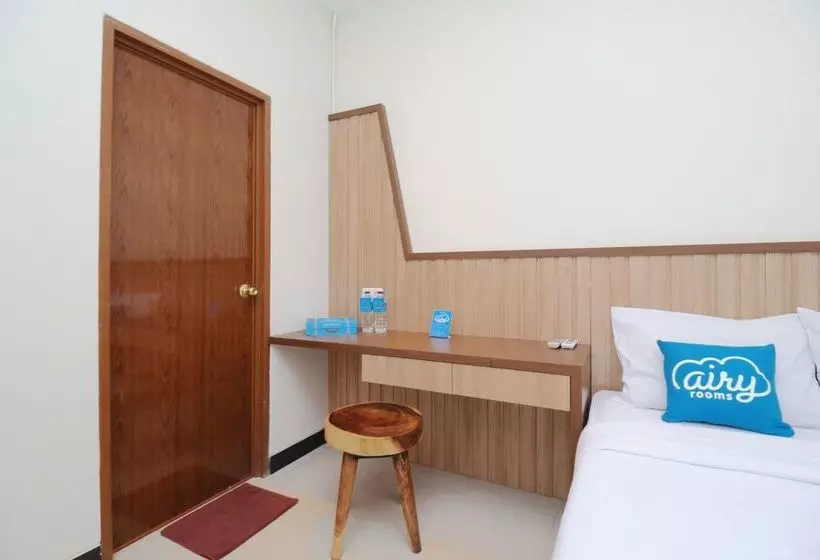 هتل Airy Purwodinatan Pekojan Pertokoan Thd Semarang