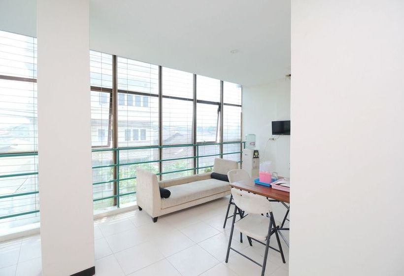 Hotel Airy Purwodinatan Pekojan Pertokoan Thd Semarang