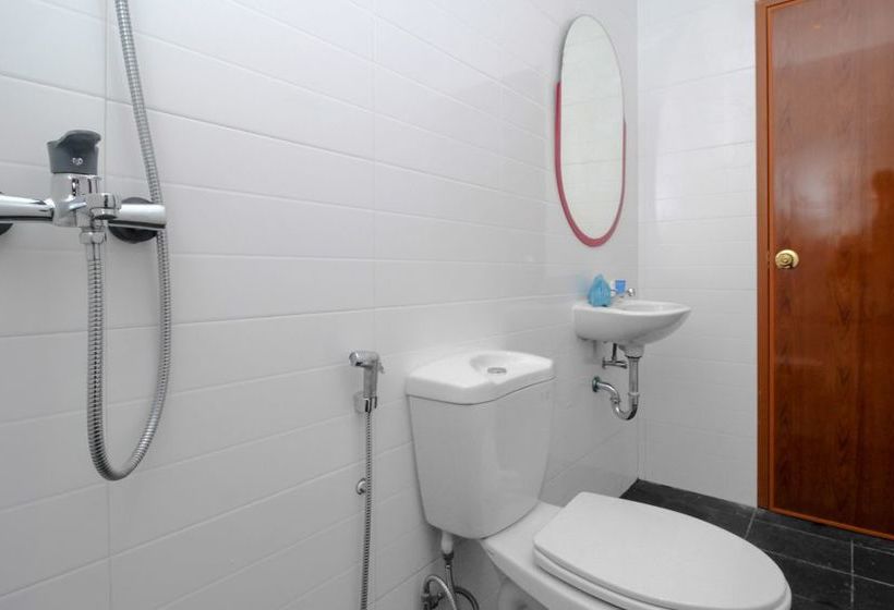 Hotel Airy Purwodinatan Pekojan Pertokoan Thd Semarang