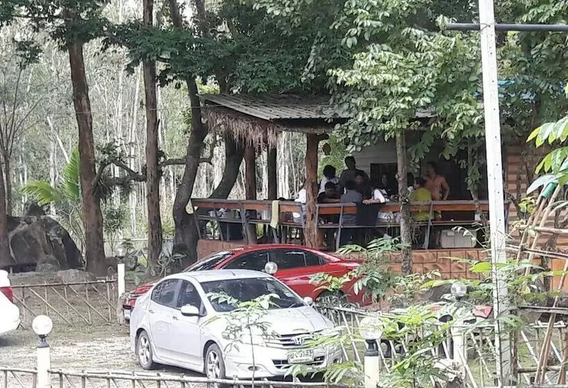 Hotelli Baansongkhata