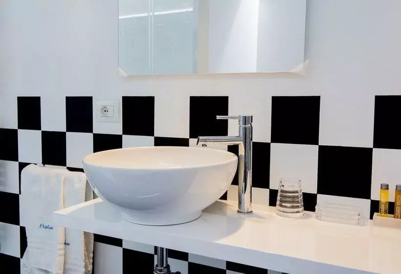 تختخواب و صبحانه Il Castelluccio