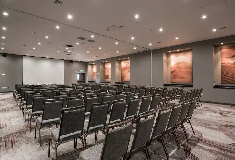 هتل Courtyard By Marriott Ciudad Juarez
