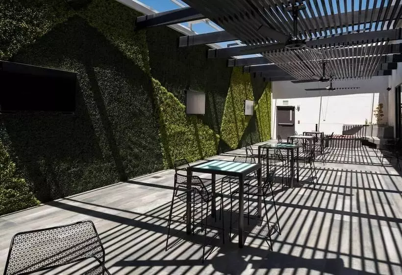 هتل Courtyard By Marriott Ciudad Juarez