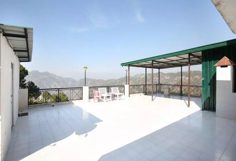ホテル Oyo 12170 Home Luxury Rooms Rustic Villa Kasauli