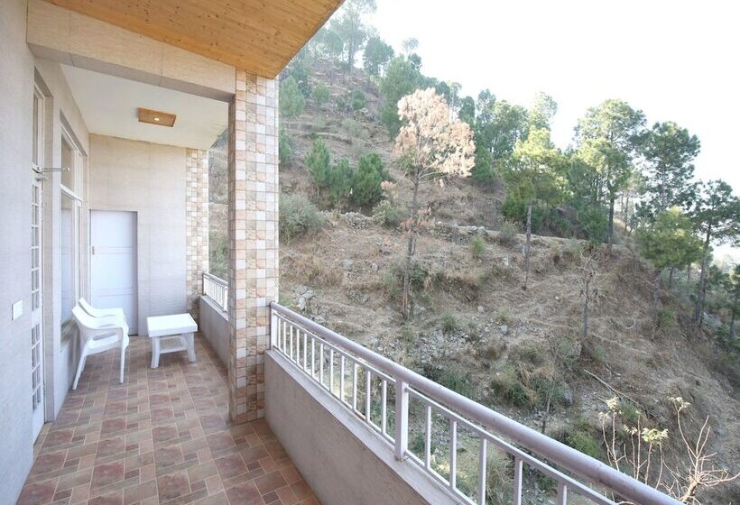 호텔 Oyo 12170 Home Luxury Rooms Rustic Villa Kasauli