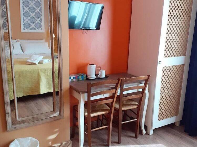 호텔 Pension Arena Alicante