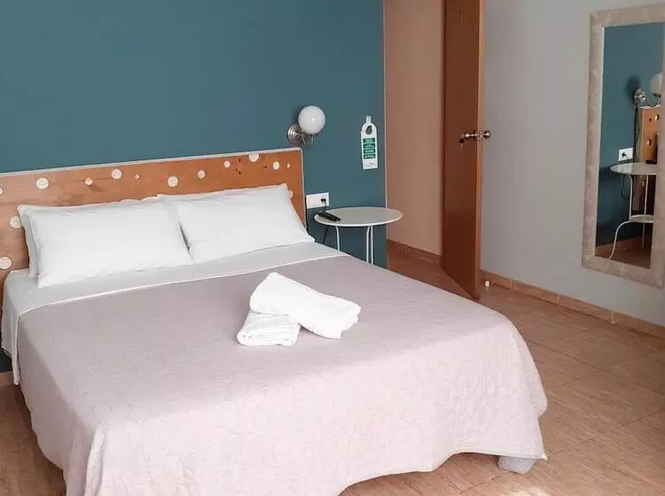 هتل Pension Arena Alicante