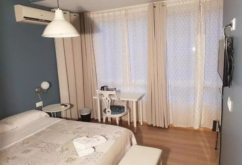 هتل Pension Arena Alicante