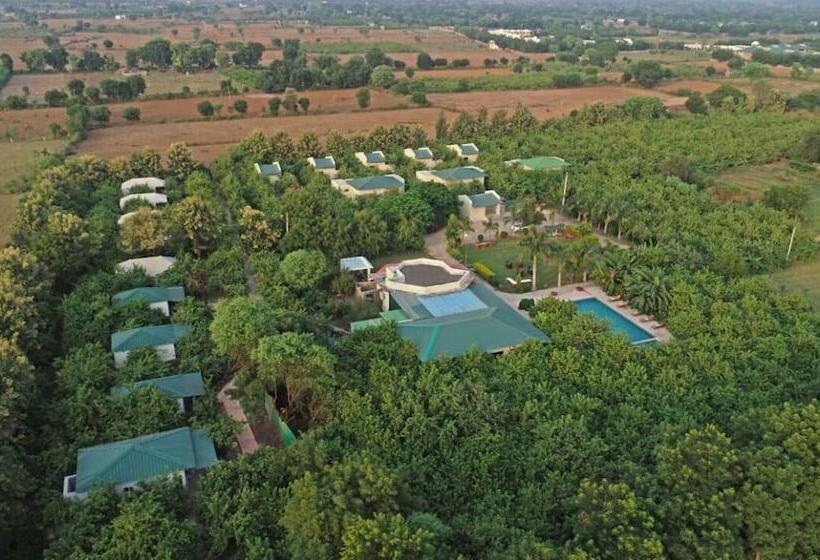 Отель Ranthambore Tiger Inn Comfort Resort