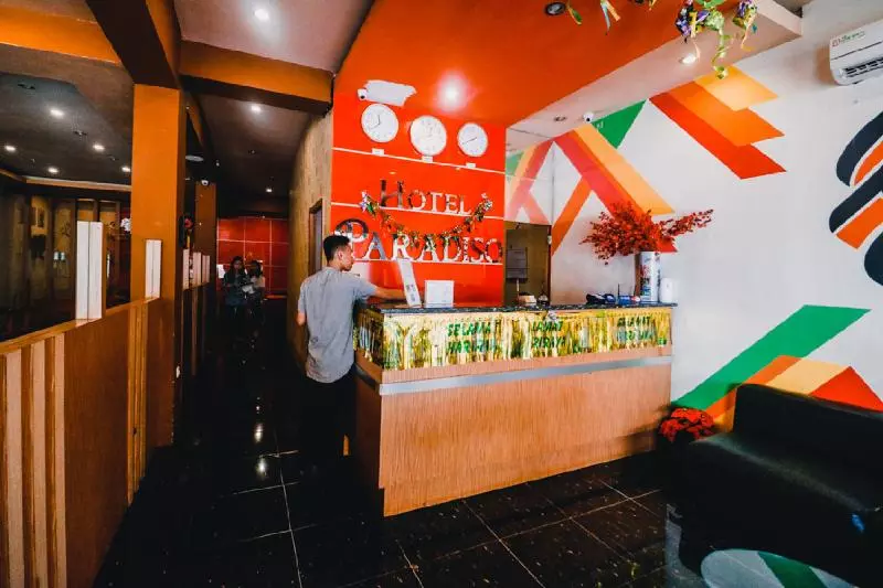 ホテル Reddoorz Plus Near Makassar Town Square