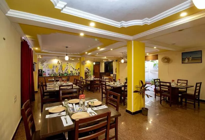 ホテル Viva Calangute