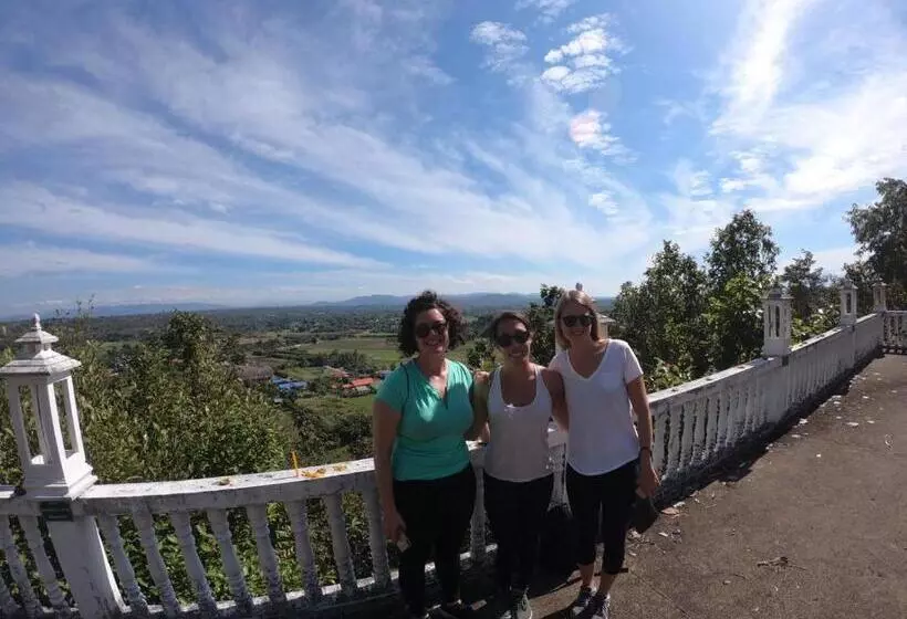 Majatalo Bann Rai Klai Weang Homestay