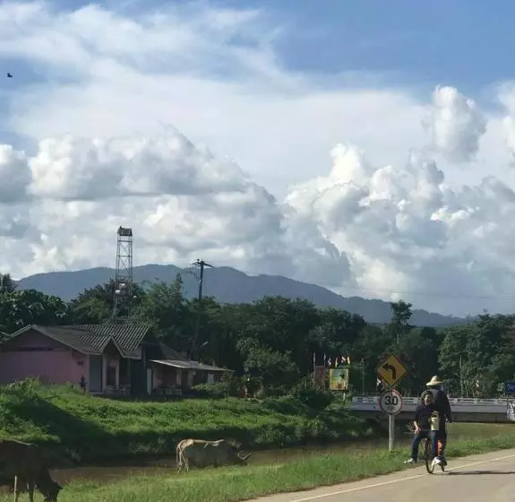 Majatalo Bann Rai Klai Weang Homestay