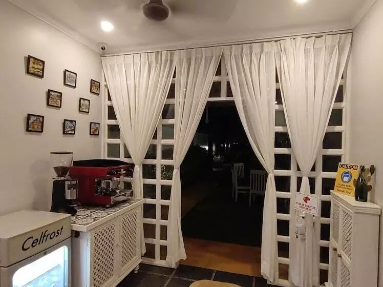 Pension Crown Villa Vagator