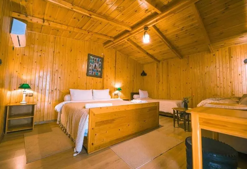 Majatalo Dar L Eau Vive