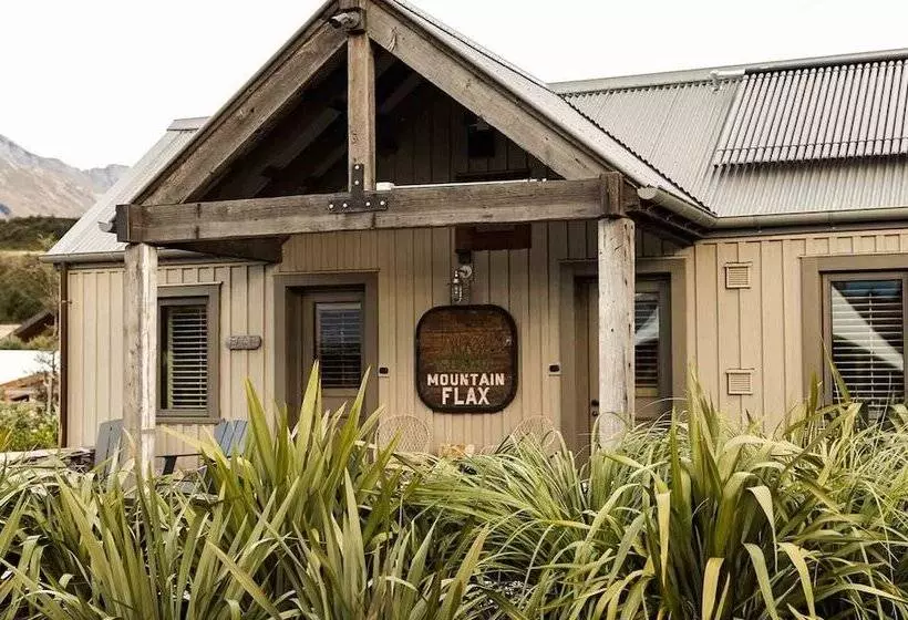 The Headwaters Eco Lodge