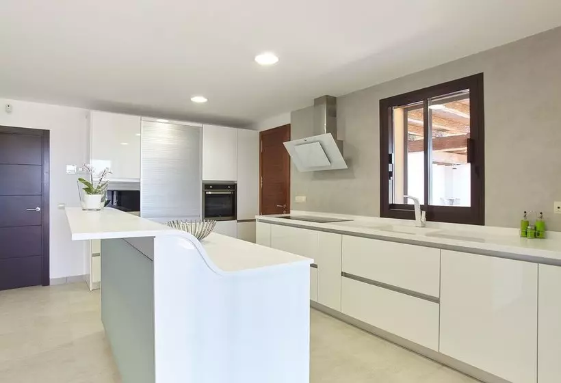 Villa White Duke