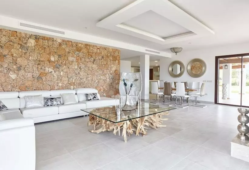 Villa White Duke