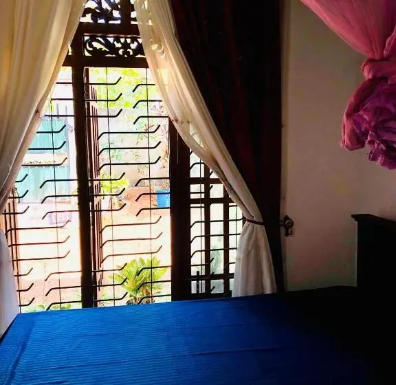 Nuwa S Place Hostel
