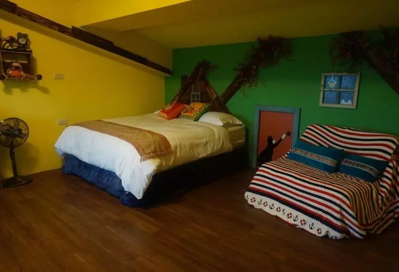 تختخواب و صبحانه Rabbit House