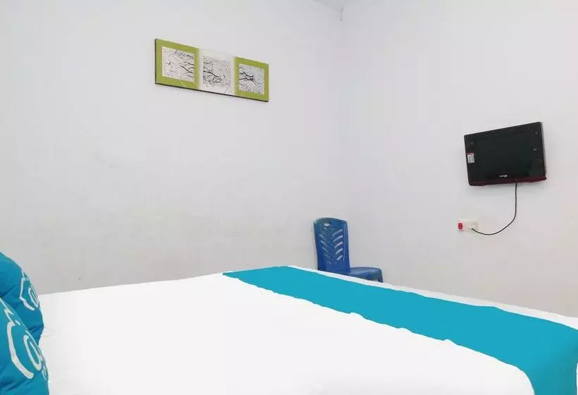 ホテル Airy Eco Bandara Mutiara Sis Aljufri 1 Palu