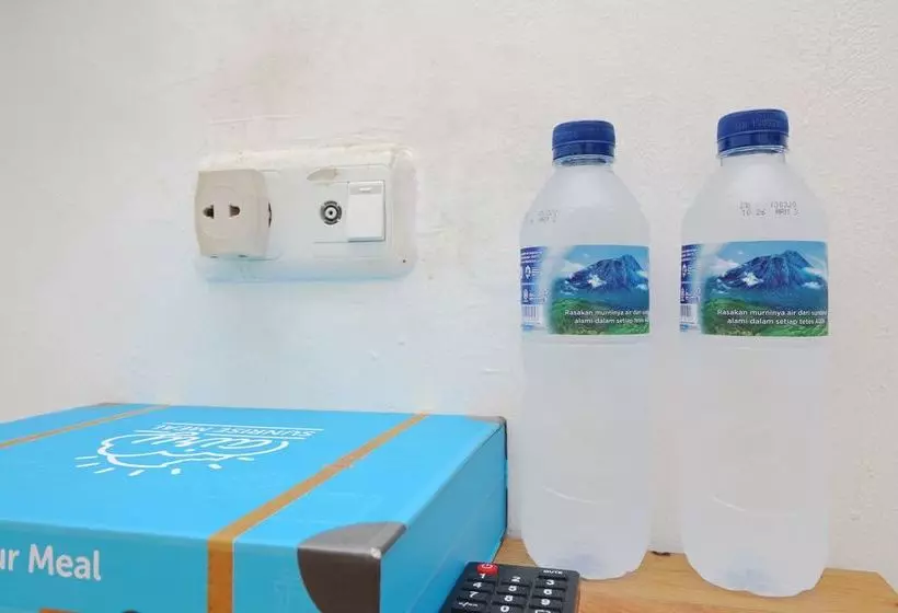 ホテル Airy Eco Bandara Mutiara Sis Aljufri 1 Palu