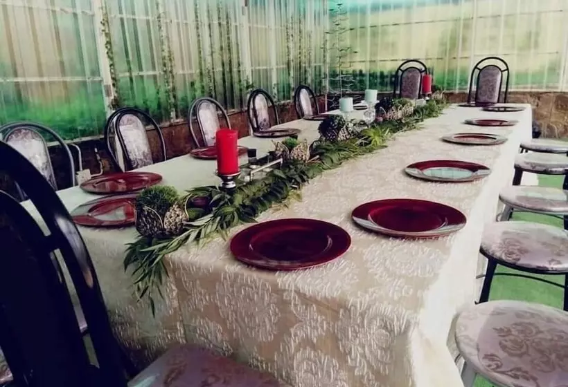 هتل Mahlakapese Guest Lodge