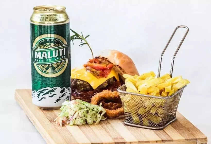 هتل Mahlakapese Guest Lodge