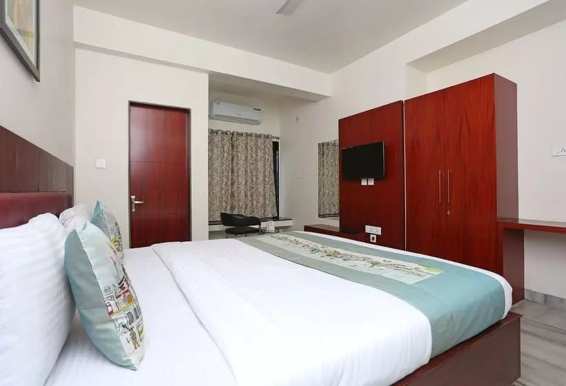 ホテル Oyo 3518 The Room 2