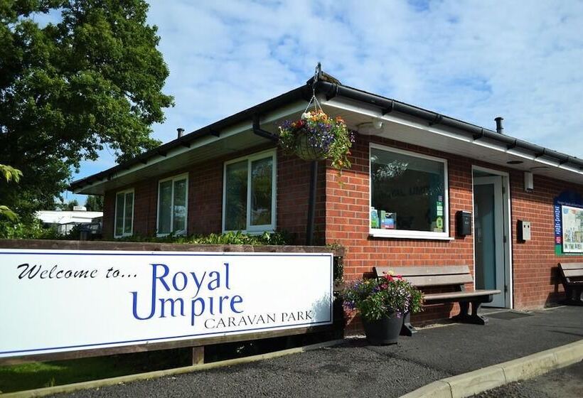 酒店 Royal Umpire Caravan Park