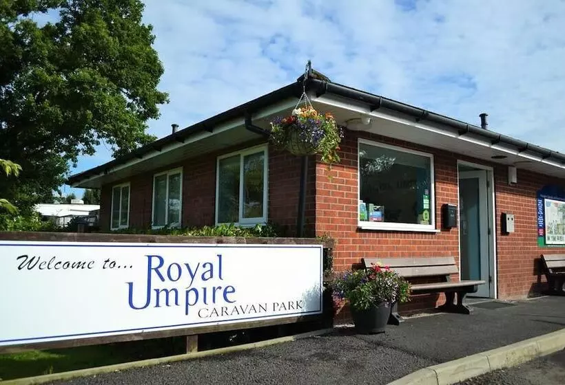 ホテル Royal Umpire Caravan Park