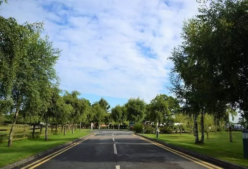 ホテル Royal Umpire Caravan Park