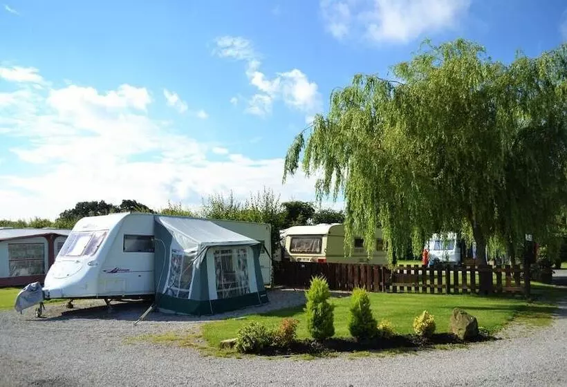 ホテル Royal Umpire Caravan Park
