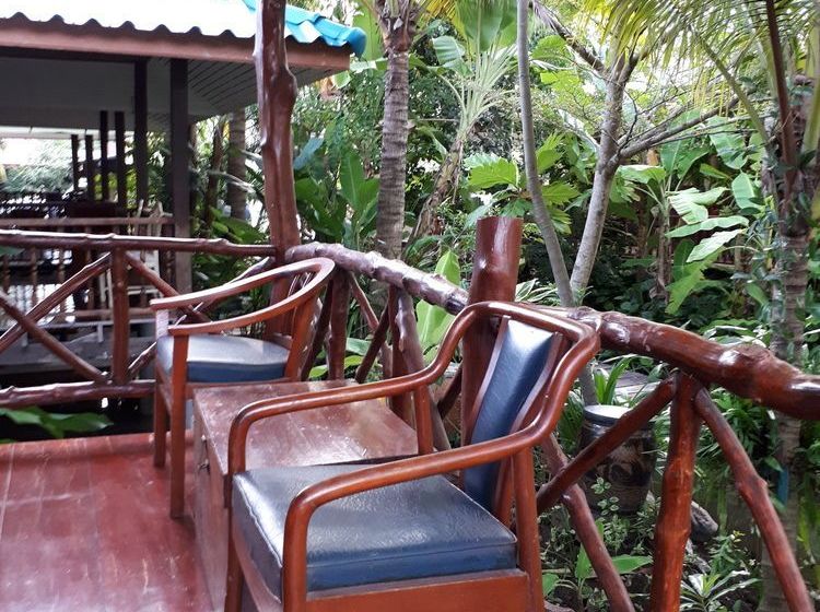 ホテル Sansuk Resort