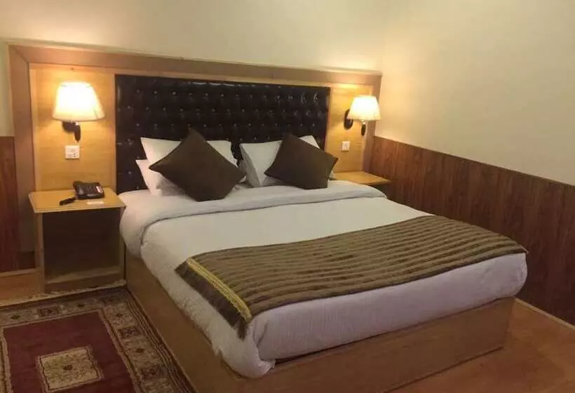 هتل Shangrila Resort