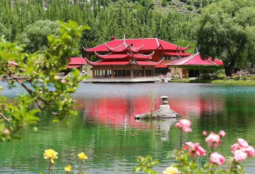 هتل Shangrila Resort