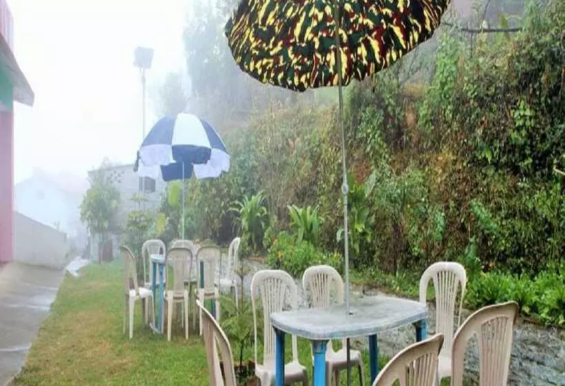 ホテル Sumit  Kausani