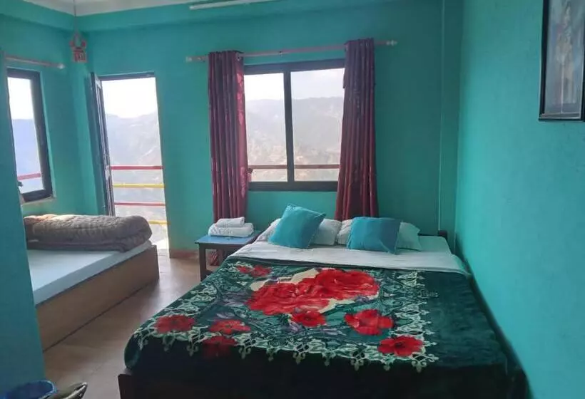 هتل Tashidelek Guest Lodge & House