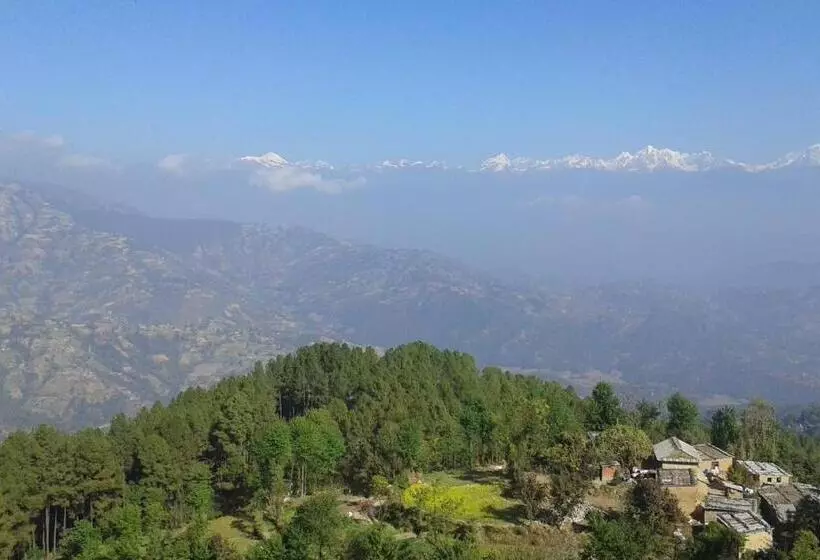 هتل Tashidelek Guest Lodge & House