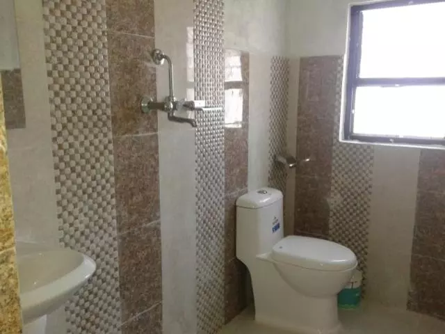 هتل Tashidelek Guest Lodge & House
