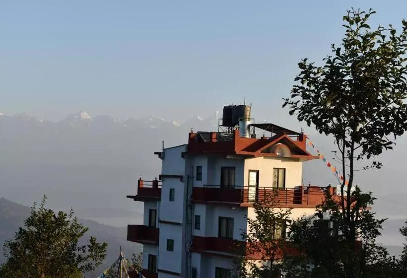 هتل Tashidelek Guest Lodge & House