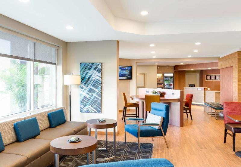 ホテル Towneplace By Marriott Suites Clarksville