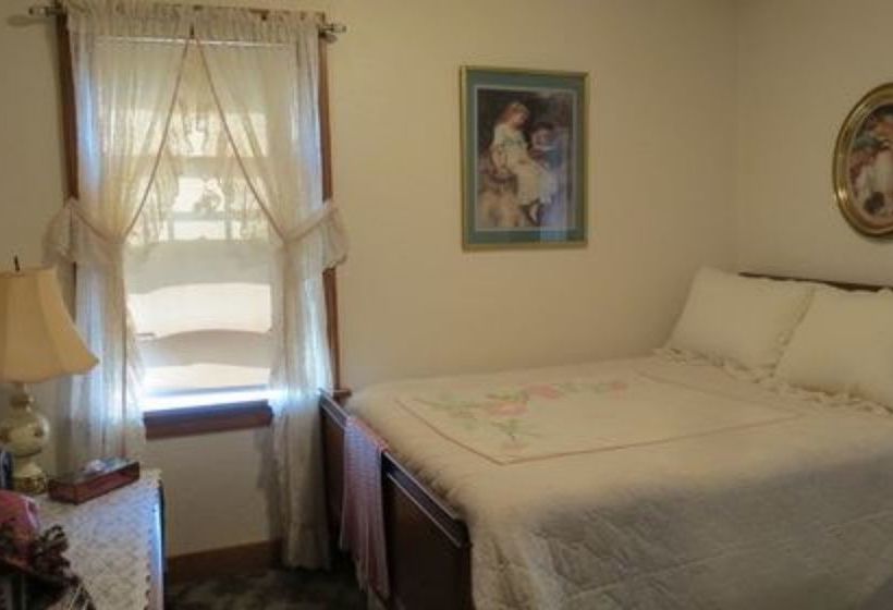 Lilac Village Bed & Breakfast