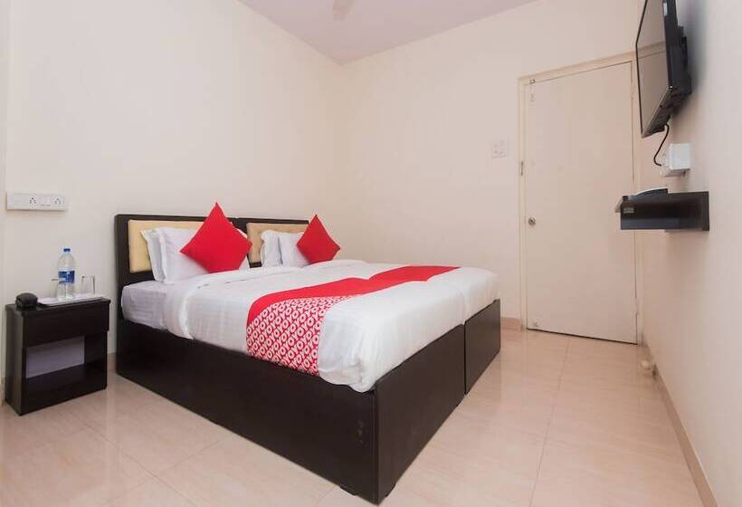 Oyo 15119 Vista Service Apartment