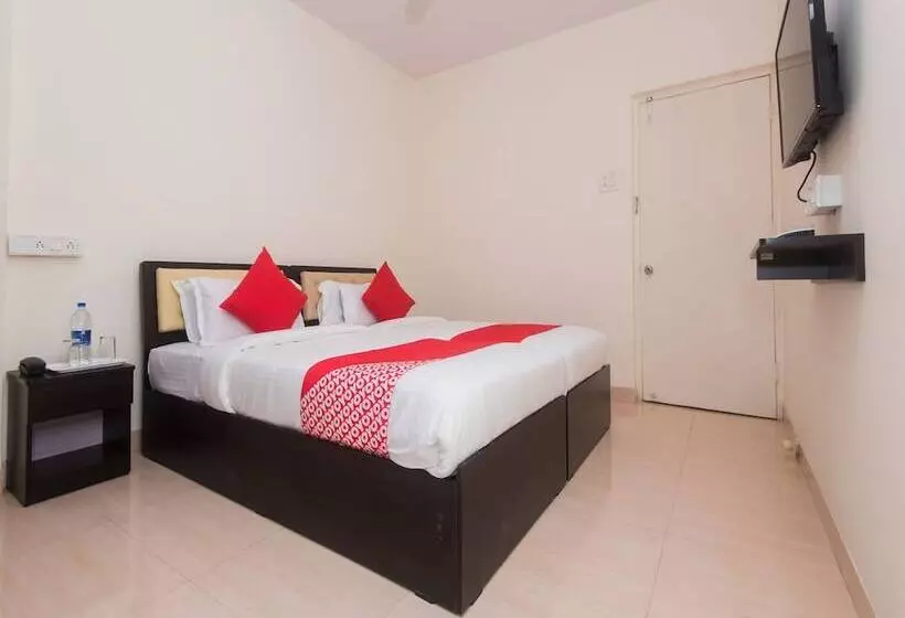 Oyo 15119 Vista Service Apartment