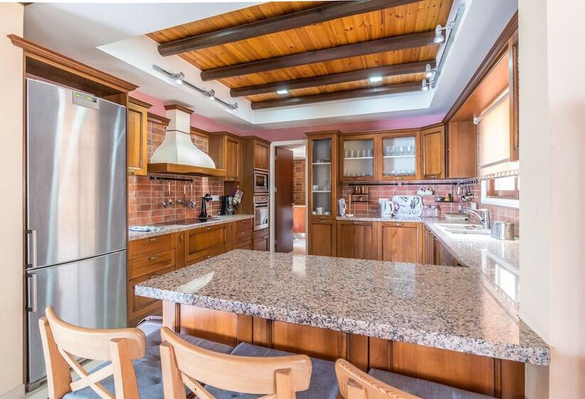 Panorama & Oceania Villas