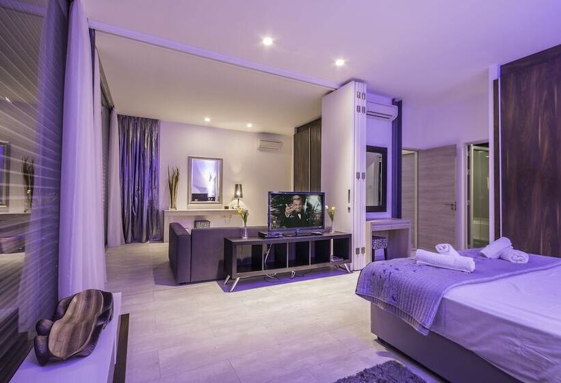 Panorama & Oceania Villas